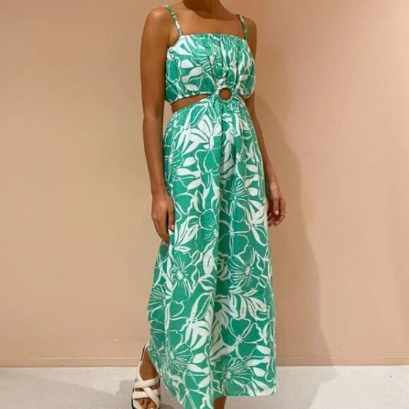 FAITHFUL THE BRAND El Rio Maxi Dress
El Mara Floral Green Tropical Dress Size 8 - Picture 2 of 9